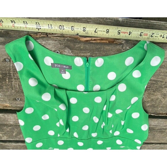 ROZ & ALI Women Sz 16 Green Dress White Polka Dot Wide Spandex Belt Sleeveless - Picture 9 of 16